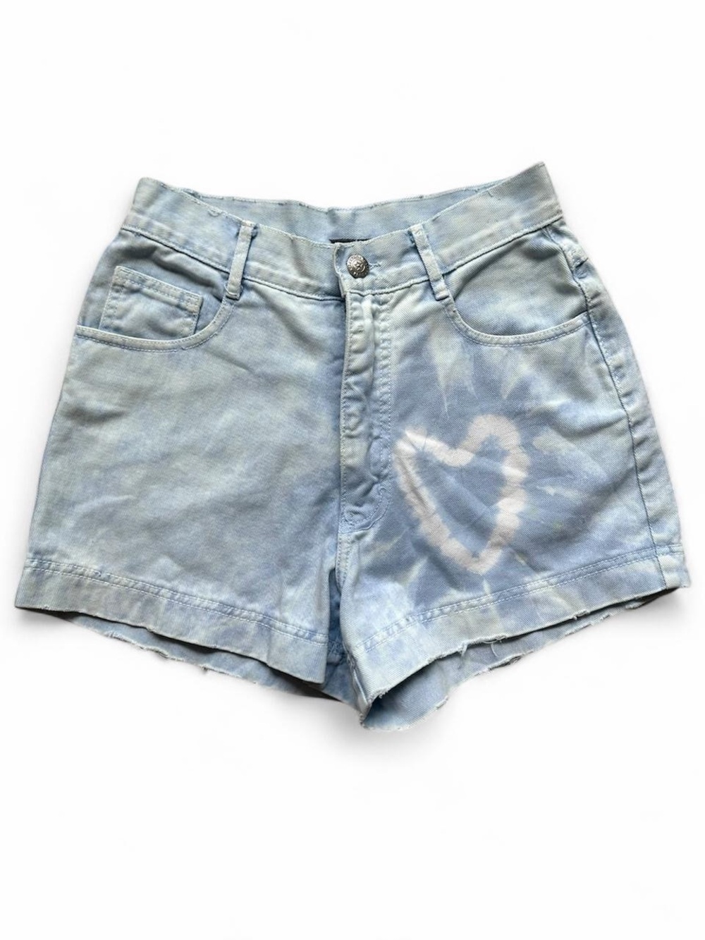 California Concepts Women’s Size 3 Light Wash Denim Shorts Heart Tie Dye Y2K